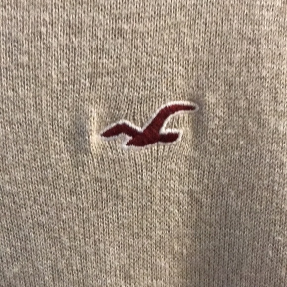 GUC Hollister long  sleeve - Picture 3 of 6